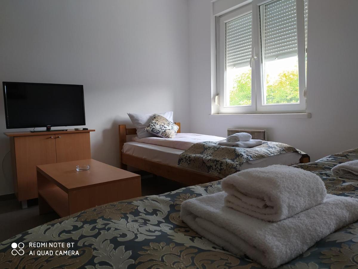 Apartmani - Vila Kovilje บันยา โควิลยาชา ภายนอก รูปภาพ